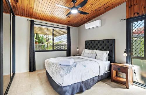 Brisbane Waterfront House | Pukeko Guesthouse - Relax in Redcliffe