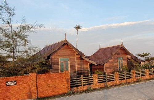 Pantai Penarik Resort | PULANG RESORT