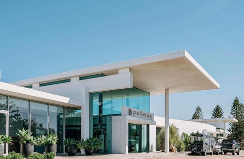 Magenta Shores Hotel | Pullman Magenta Shores Resort
