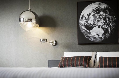 Melbourne Hotel | Pullman Melbourne Albert Park