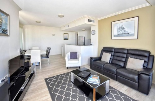 Caloundra Apartment | Pumicestone Blue