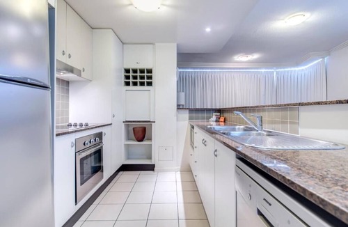Caloundra Apartment | Pumicestone Blue