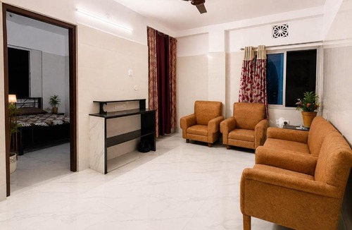 Dumdum Apartment | Pushpa Di Ghar