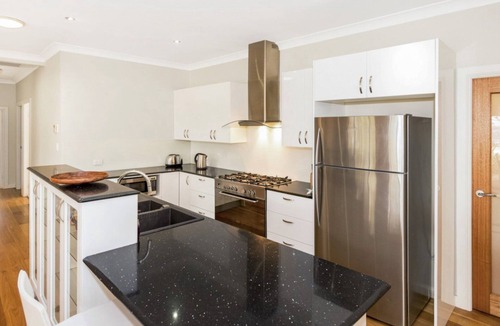 Avoca Beach House | Quails Crossing - Pool With a View