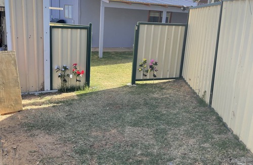 Geraldton House | Quaint Flat, near hospitals, Very central, internet