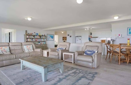 Tura Beach Apartment | Quarterdeck 3