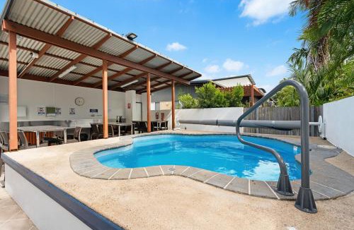 Urangan Villa | Quarterdecks Retreat