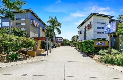 Urangan Villa | Quarterdecks Retreat