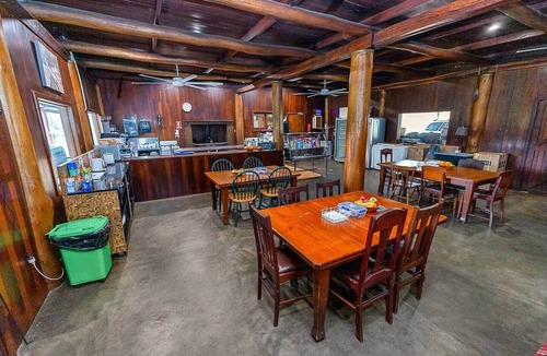 Upper Warren House | Queen Chalet 6 | Manjimup WA