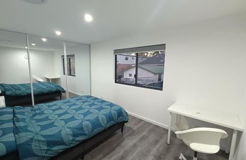 Guildford House | Queen Room in Modern, Guildford House - NR4
