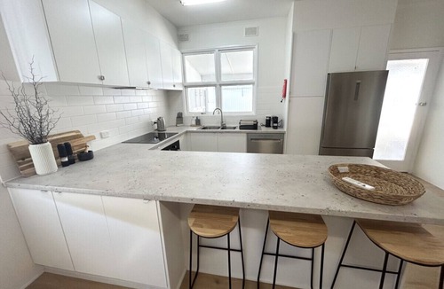 Moonta Bay House | Queens Corner - Coastal Getaway in Moonta Bay
