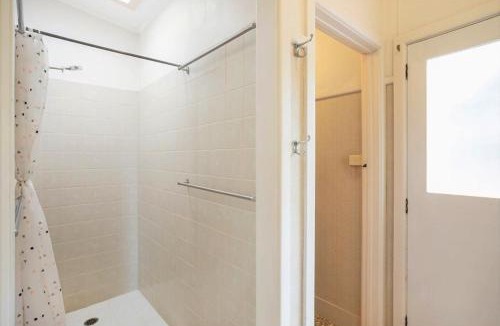 Pambula Beach Apartment | Queens Cove