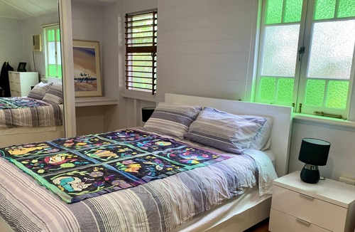 Hermit Park Apartment | Queenslander on Queens - Upstairs Unit