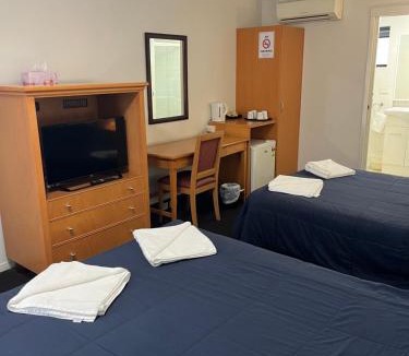 Hemmant Hotel | Queensport Hotel