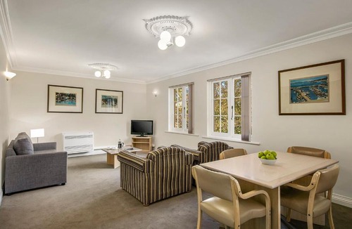 Glebe Apartment | Quest Trinity House