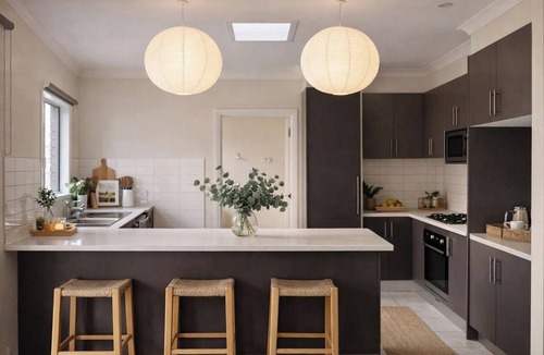 Glenroy House | Quiet 2BR Villa | Parking | 15 min Airport and City