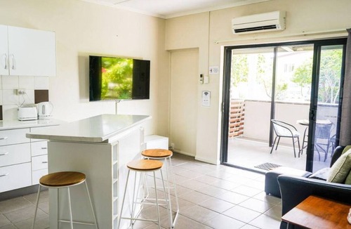 Mundingburra Apartment | Quiet 2BRM 1BATH apartment in Mundingburra