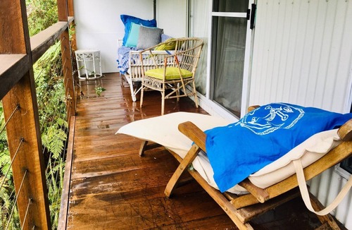 Coledale House | Quiet and Tranquil Setting & Comp Bottle of Wood Park Wine