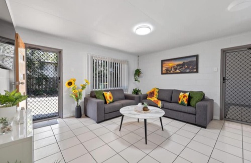 Andergrove Apartment | Quiet & Comfortable with Wi-fi