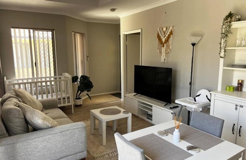 Gosnells House | Quiet Corner - A Sepal Stay