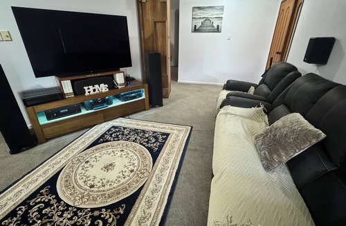 Brighton House | Quiet cozy room by the beach R1