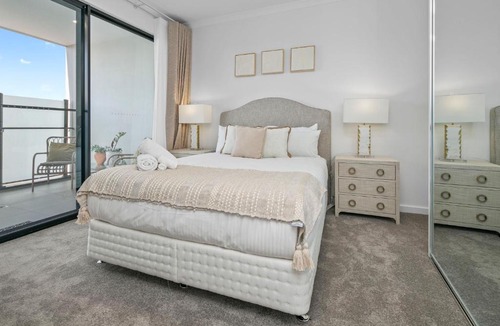 Blair Athol Apartment | Quiet Suburban Escape Near Shops & Dining