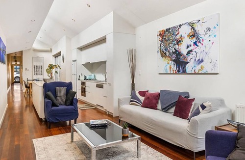 Cremorne House | Quintessential 2 Bedroom Terrace House