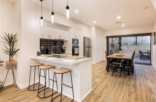 Yallingup House | Rabbits Break Beachside Bliss Steps from Yallingup