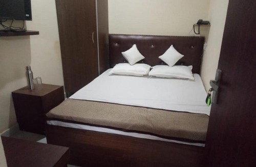 Vrindavan House | Radha Kunj, Vrindavan,