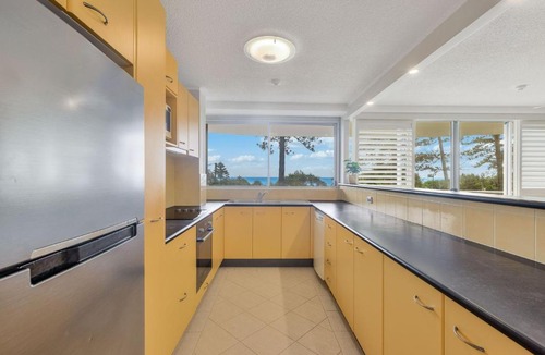 Coolangatta Apartment | Rainbow Place Unit 5