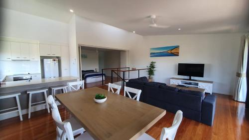 Rainbow Beach Apartment | Rainbow Surf 1 - Rainbow Beach