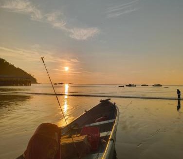 Tioman Island Ski Chalet | Rainbow Tioman Cottage