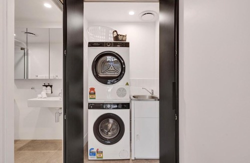 Fortitude Valley Apartment | Rambla at Berwick House