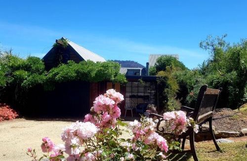 Richmond House | Red Brier Cottage Accommodation