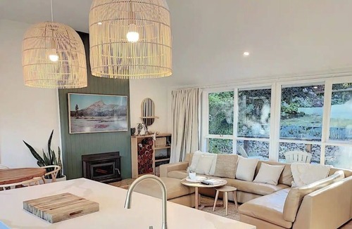Red Hill South House | "Red Hill Lane"5BedroomVineyard&RuralValleyViews