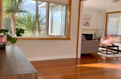 Norwood House | Red Robin Family Accommodation