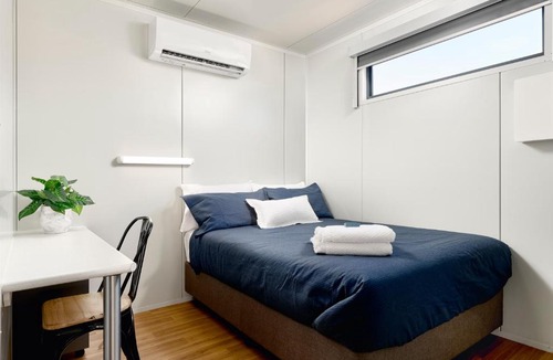 Newman Hotel | Red Sands Accommodation Newman