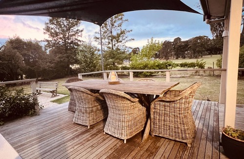 Erudgere Cottage | Redgate Cottage, Mudgee. Peaceful rural setting. Great place to unwind.