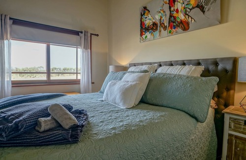 Moonta House | Redwing Barn, the perfect family getaway. Say Hi to the animals! Pet friendly!