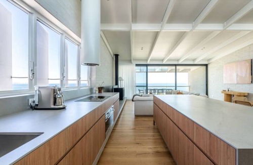 Aldinga Beach House | Reef House - Luxury Beachfront - Near Wineries