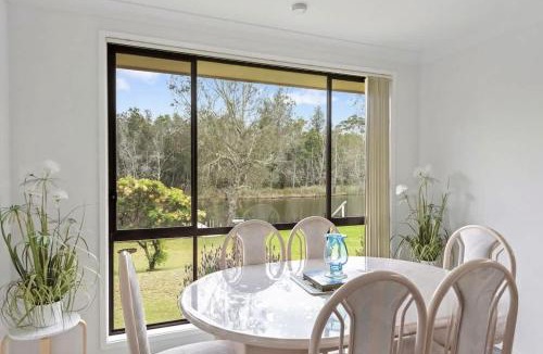 Lake Conjola House | Reflections