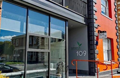 Launceston CBD Bed & Breakfast | Refresh109 on Cameron