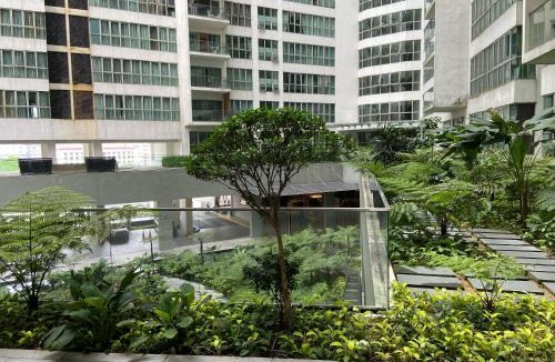 Chow Kit Hostel | Regalia Hostel Free Infinity Skypool Free