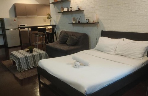 Chow Kit Apartment | Regalia Prime Service Suites InfinityPool