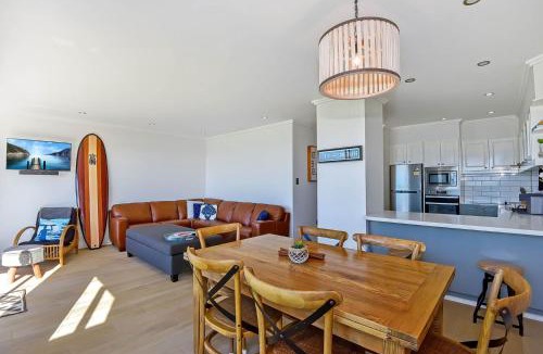 The Entrance North Apartment | Regency Court Absolute Beachfront