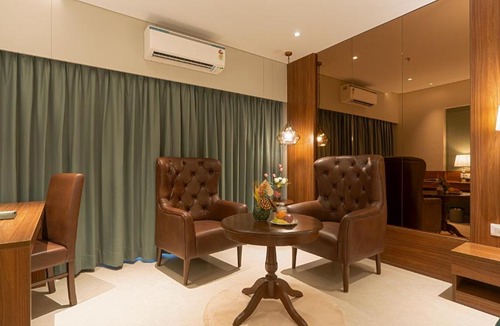 Viman Nagar Hotel | Regenta Magnus, Viman Nagar, Pune