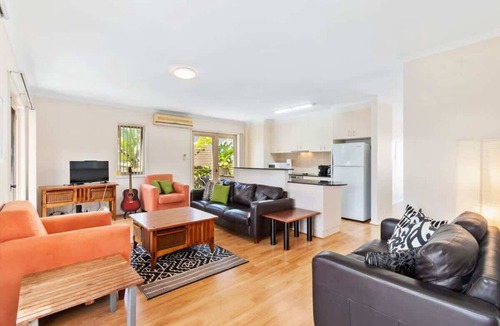 Long Beach House | Relax at Michener