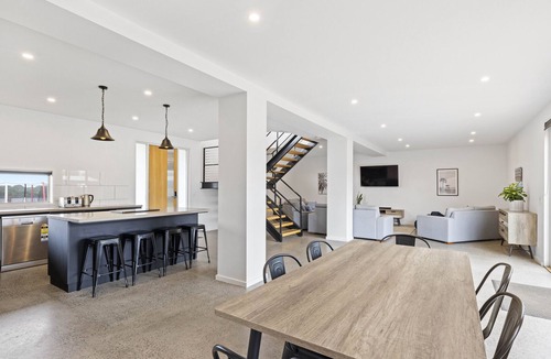 Surf Beach House | Relax at surf beach.