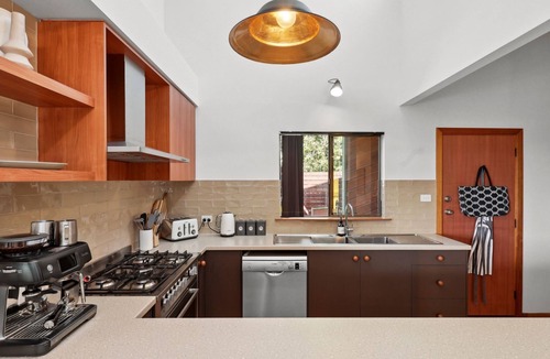 Victor Harbor House | Relax, Explore and Enjoy