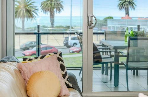 Victor Harbor Apartment | Relax in Style Comfort